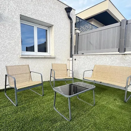 Maison Moderne Avec Terrasse&parking Villa