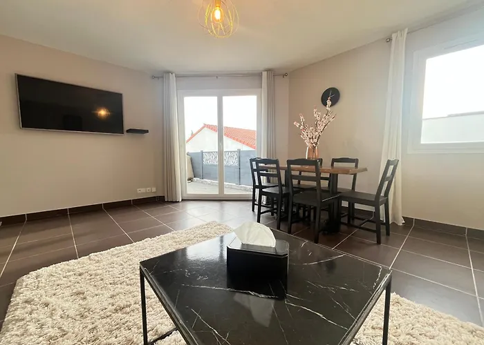 Maison Moderne Avec Terrasse & Parking Villa